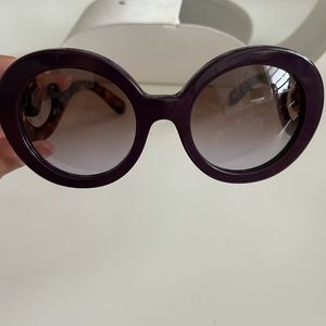 These are must-have glasses!